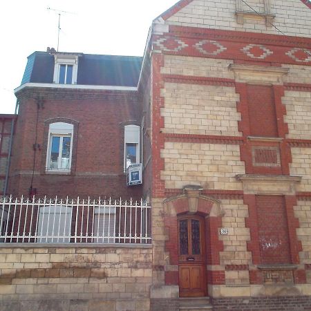 Edimbourg Avenue Bed and Breakfast Amiens Exterior foto